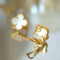 [Promax Jewelry]CLOVER MEDIUM 1 MOTIFS  WHITE MOP STUD EARRINGS
